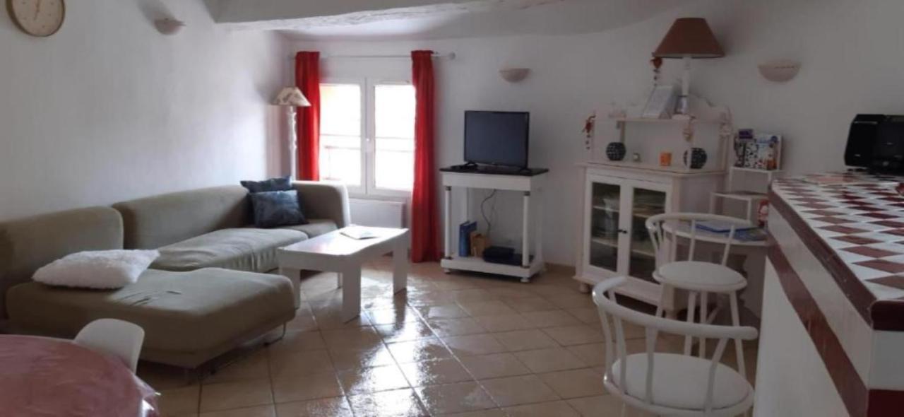 Duplex De Charme Avec Terrasse Au Coeur Du Village Lorgues Buitenkant foto