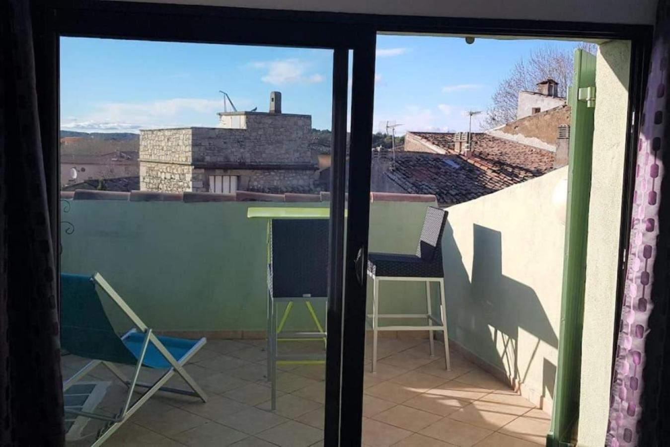 Duplex De Charme Avec Terrasse Au Coeur Du Village Lorgues Buitenkant foto